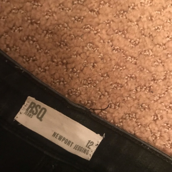 Tillys kids RSQ black shorts ❤️ - Picture 3 of 4